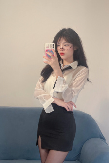 被多人玩弄的烂货苏妖精学生小说